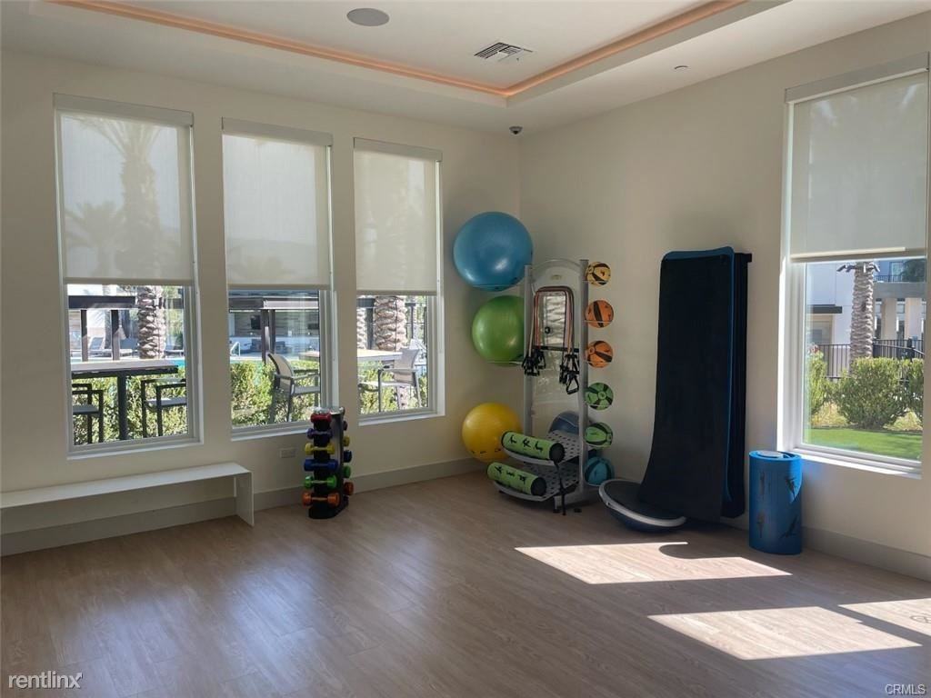 11068 Cabana Dr - Photo 3 of 10