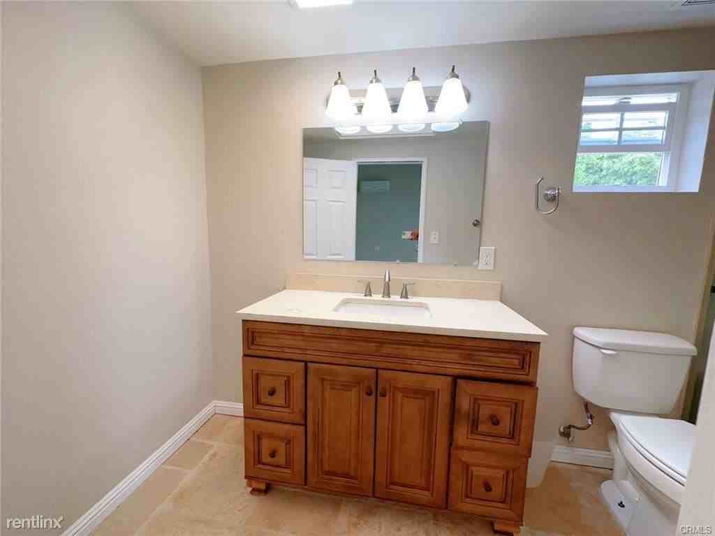 1302 Stanwick Dr - Photo 2 of 13