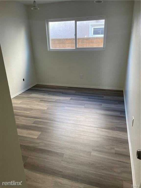 8810 Avalon St - Photo 3 of 6