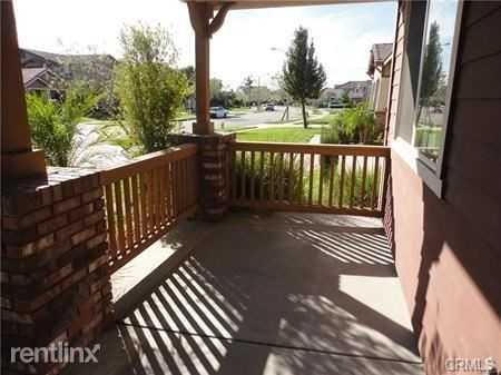 12780 Golden Leaf Dr - Photo 2 of 10