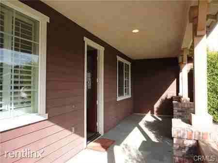 12780 Golden Leaf Dr - Photo 3 of 10