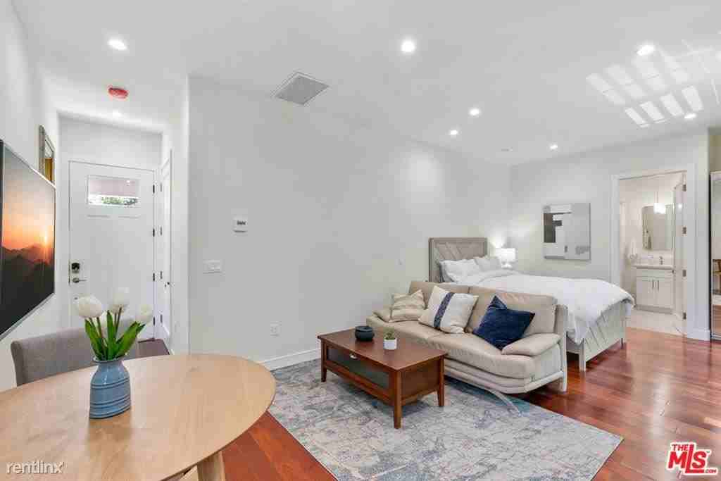 4409 Portico Pl - Photo 3 of 11