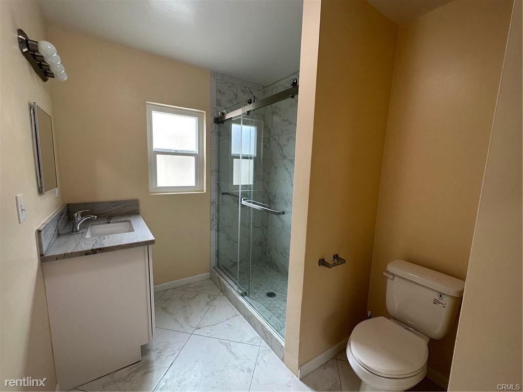1542 Abbot Ave #A - Photo 3 of 3