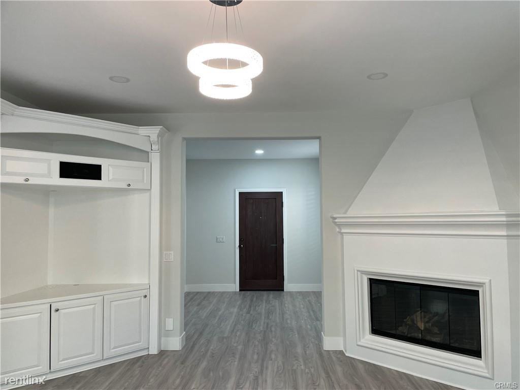 108 Weathervane - Photo 3 of 10