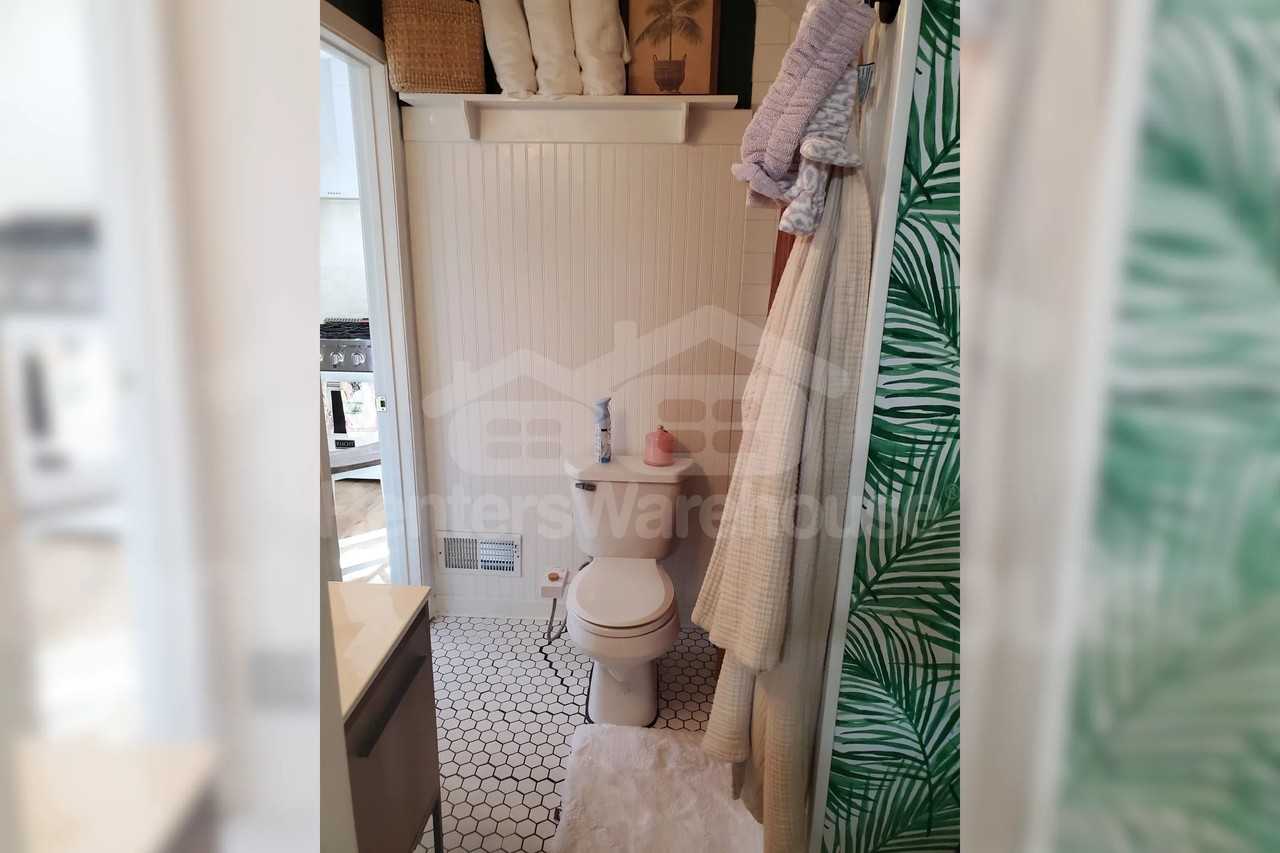 2717 Grand St Ne - Photo 3 of 23