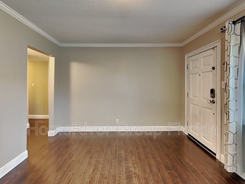 1545 W River Ln - Photo 2 of 27