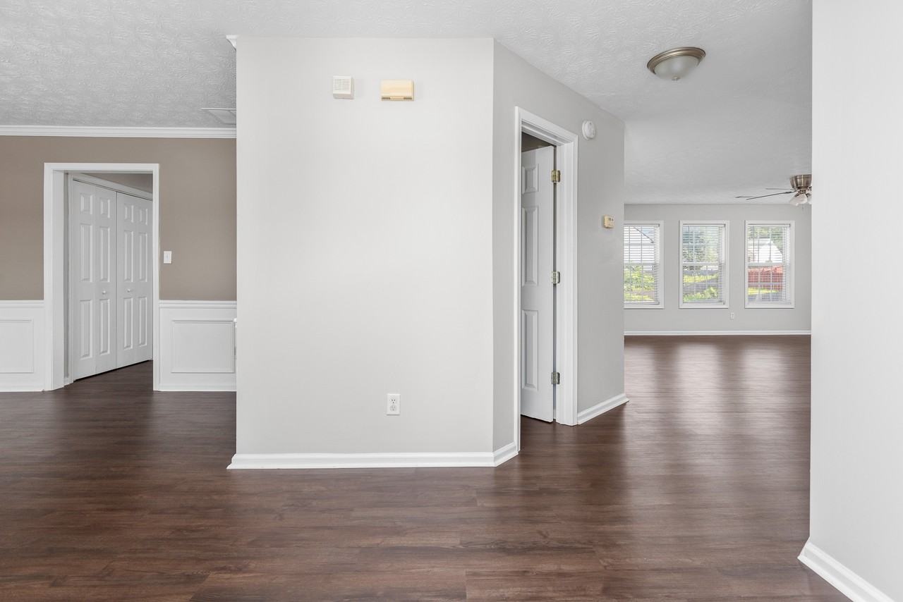 1616 Amhearst Oaks Ct - Photo 2 of 47