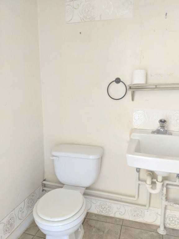 303 W North Rail St - Photo 3 of 15