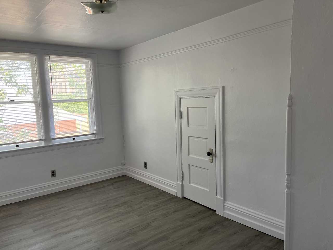 519 Roma Ave Nw - Photo 5 of 50