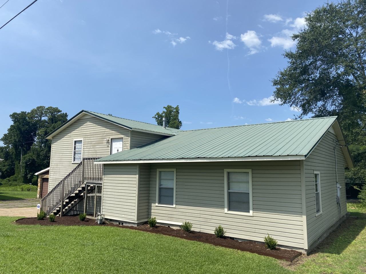 558 1st St Sw - Photo 2 of 30