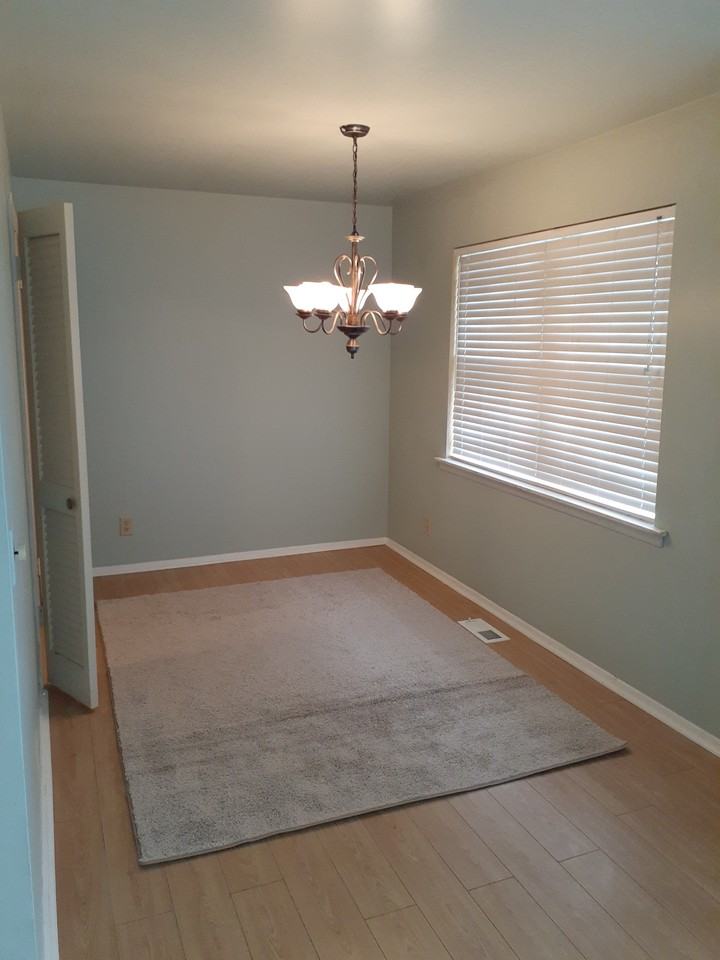 208 Timber Trl #E - Photo 3 of 7