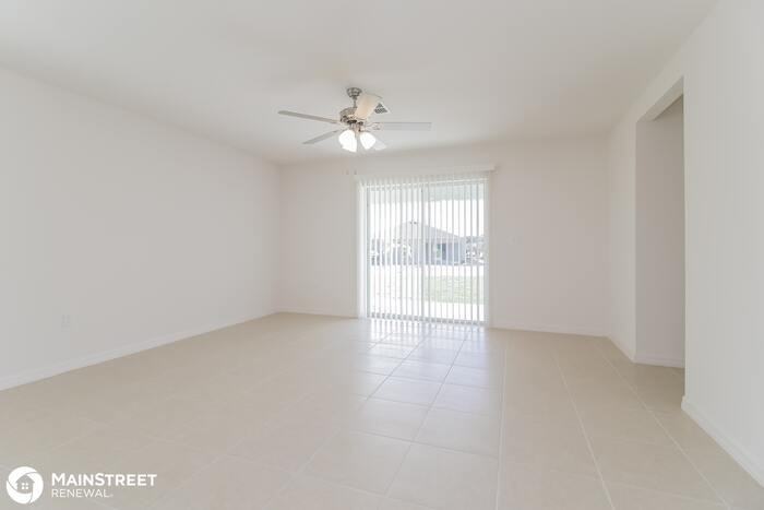 1333 Brenway Dr - Photo 3 of 15