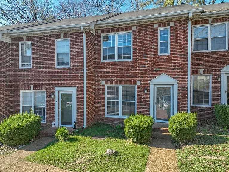 227 Fairmont Ct #227 - Photo 2 of 22