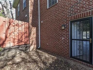 227 Fairmont Ct #227 - Photo 3 of 22