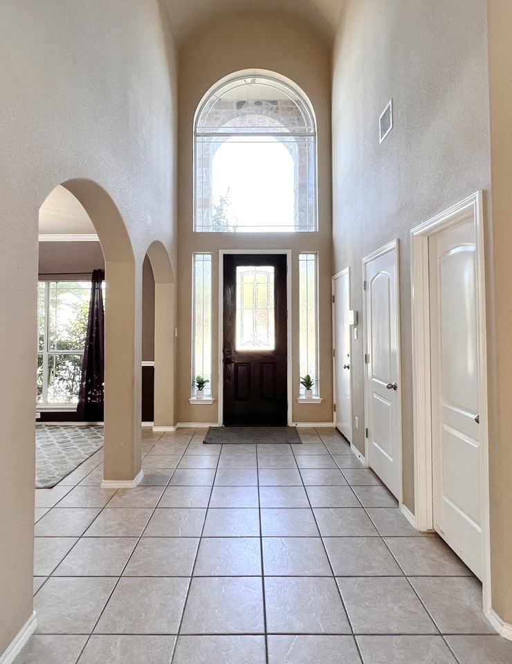 10419 Avalon Rdg #NA - Photo 2 of 26