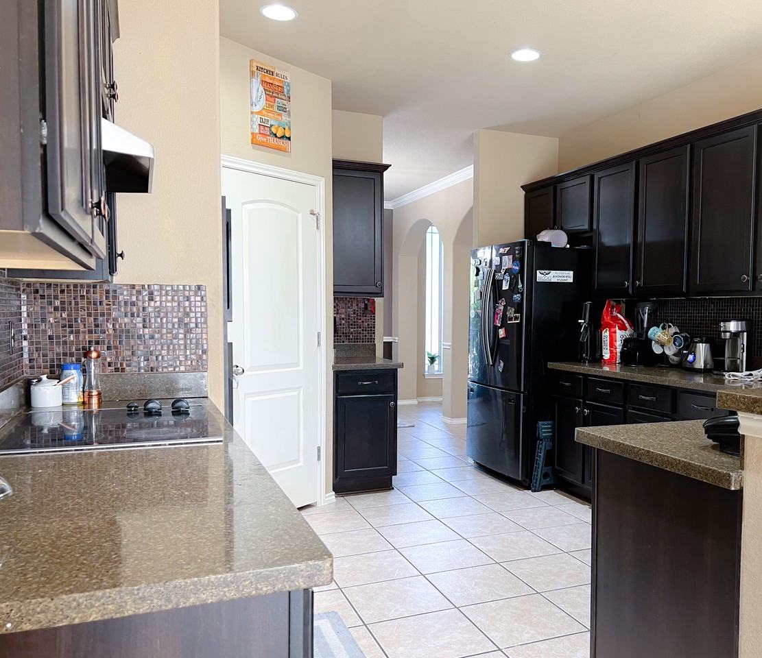 10419 Avalon Rdg #NA - Photo 3 of 26