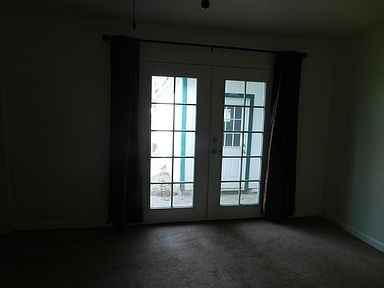 20318 Marquette St #NA - Photo 3 of 6