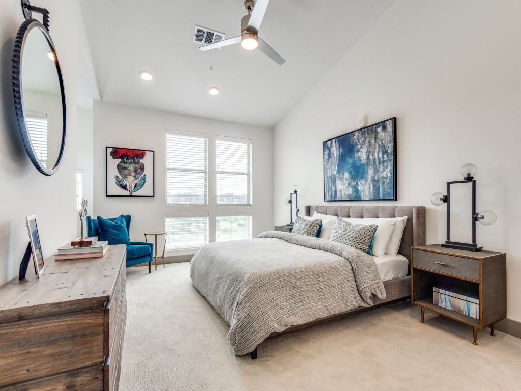 Midway Row House - Photo 3 of 26