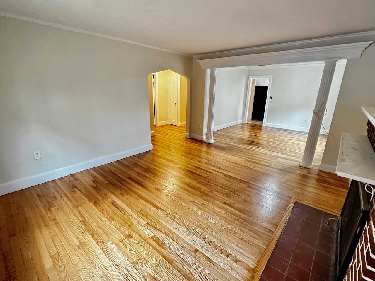 27 Heath St #1 - Photo 3 of 26