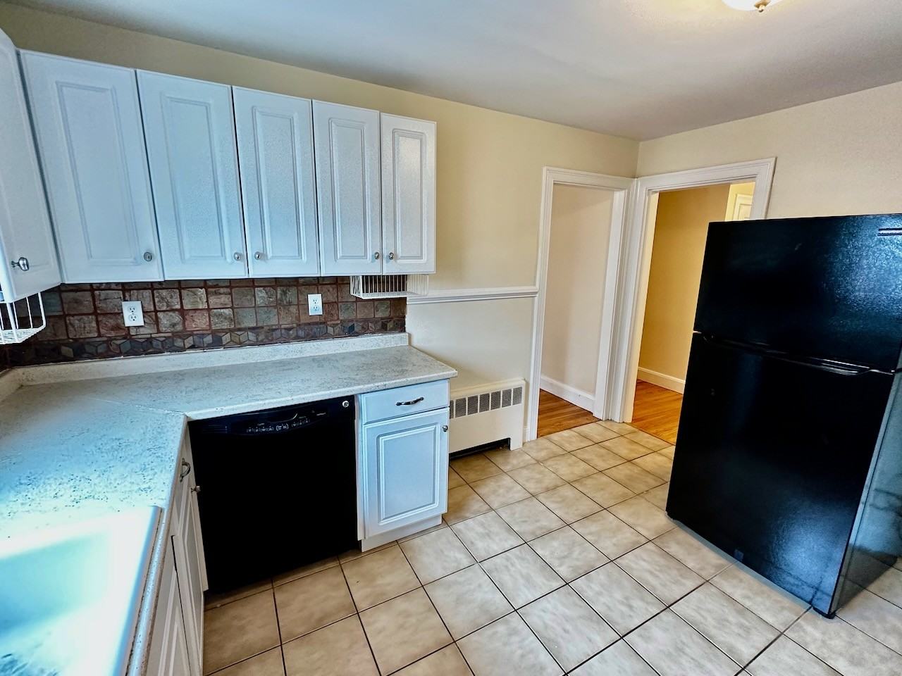 27 Heath St #2 - Photo 7 of 25