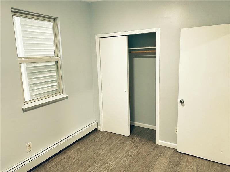 360 New St #1 - Photo 3 of 7