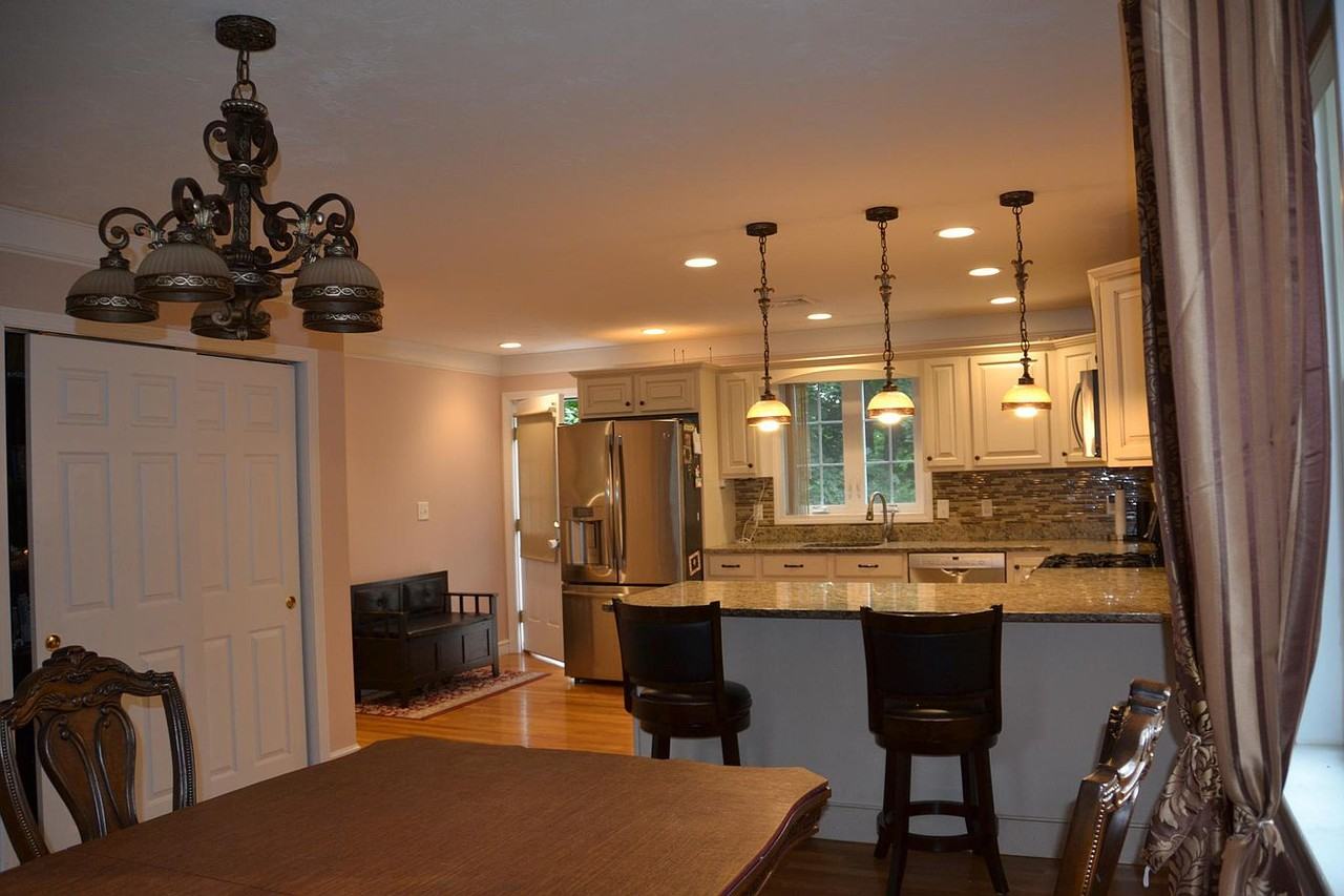 338 Franklin St #NA - Photo 3 of 7