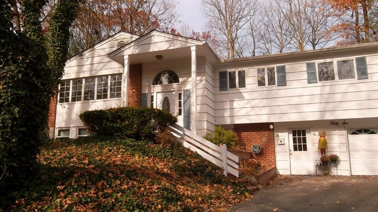 56 Cliftwood Dr - Photo 2 of 22