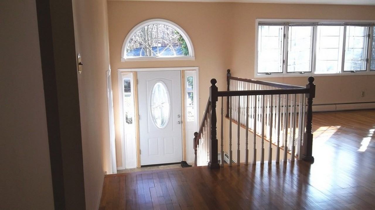 56 Cliftwood Dr - Photo 3 of 22