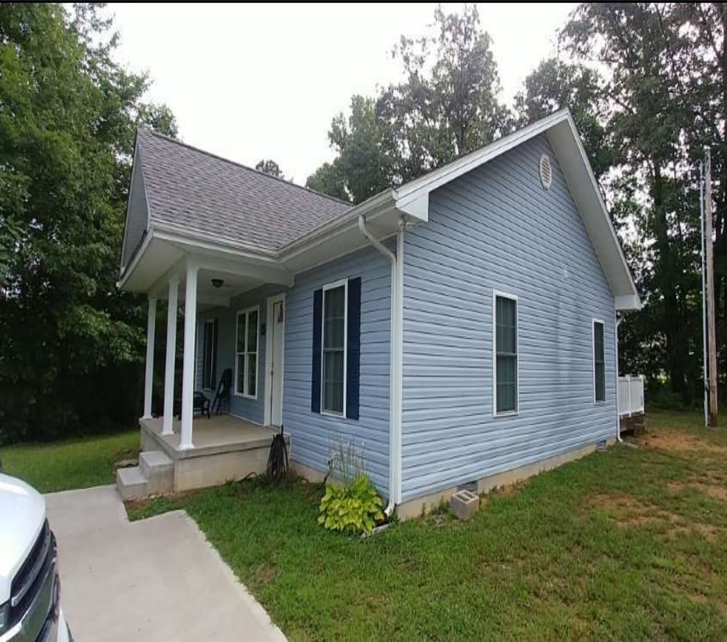 361 Lakepointe Dr #NA - Photo 3 of 13