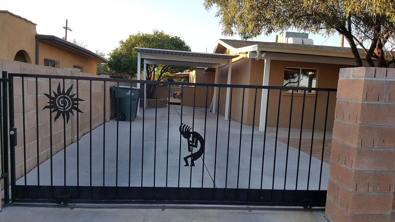 1602 W Delaware St #NA - Photo 2 of 4