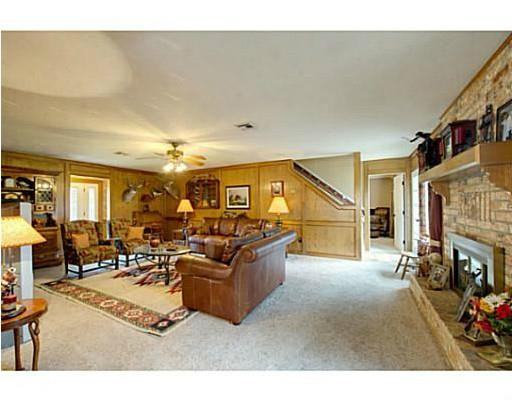 4105 Coventry Ct - Photo 3 of 13