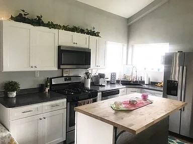 106 Boydston St - Photo 6 of 10