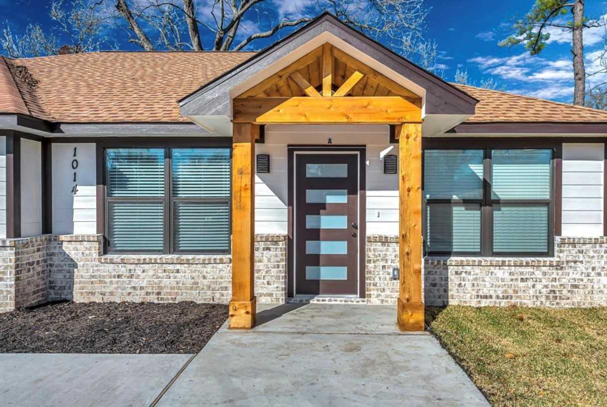 1014 Randolph St #A - Photo 3 of 18