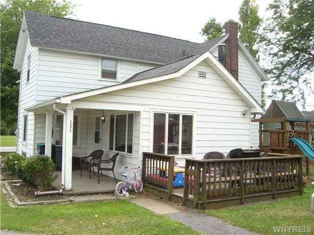 11678 Main Rd - Photo 2 of 13