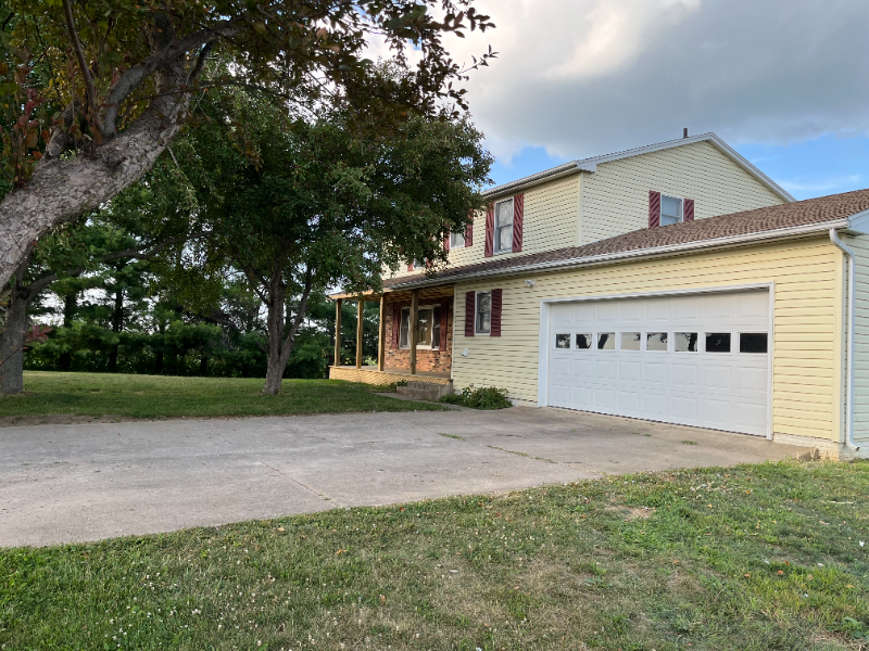 9007 Jody Dr - Photo 2 of 34