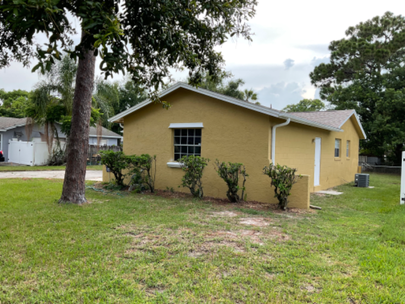 470 Diane Cir - Photo 3 of 30