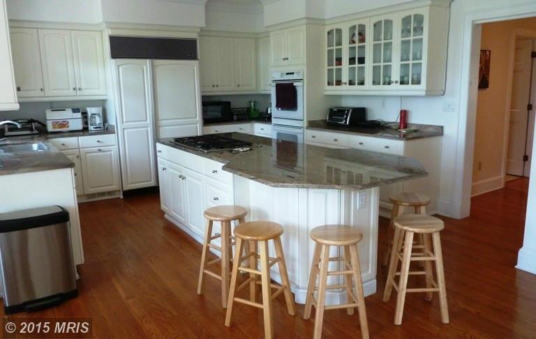 2118 Bayview Point Ln, Cape Charles, VA 23310 5 Bedroom Apartment for