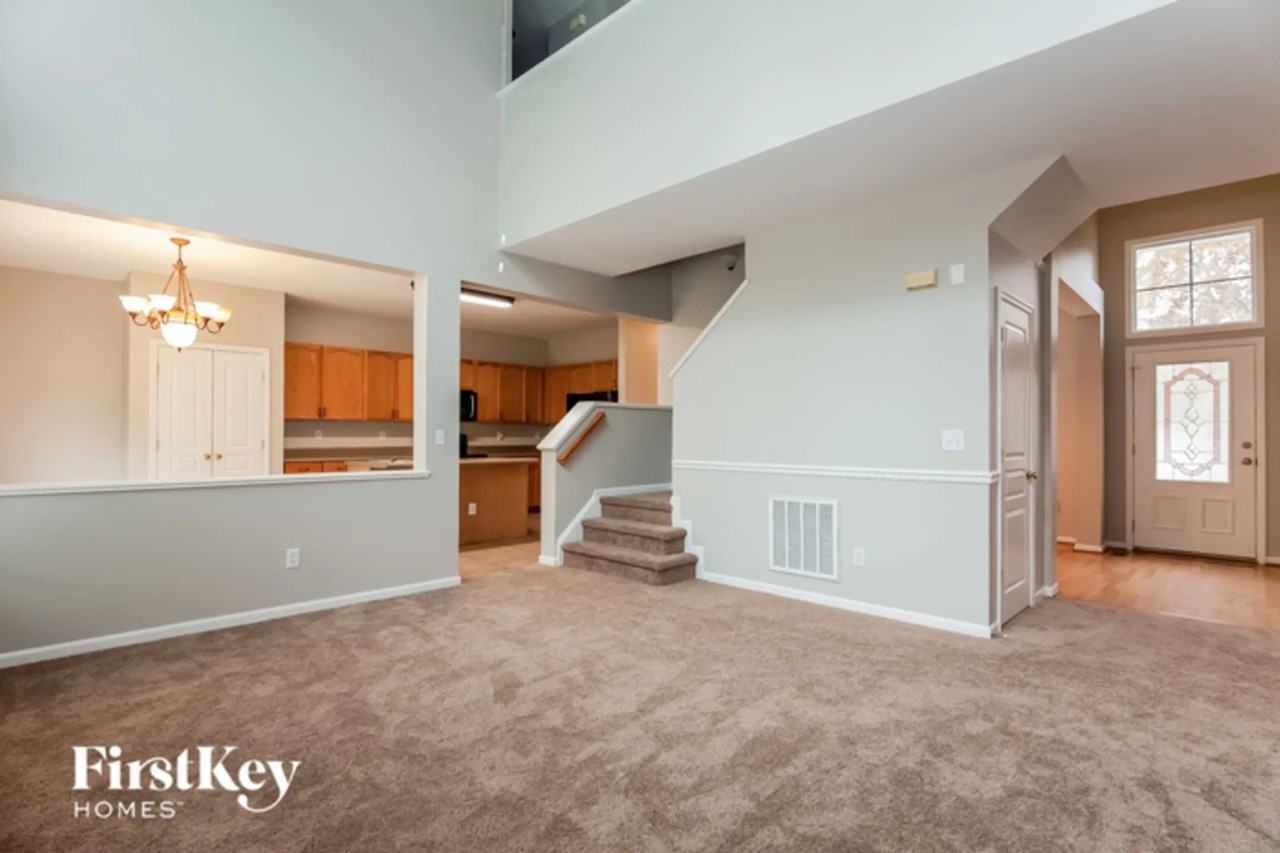 5940 Hickory Hollow Ct - Photo 2 of 14