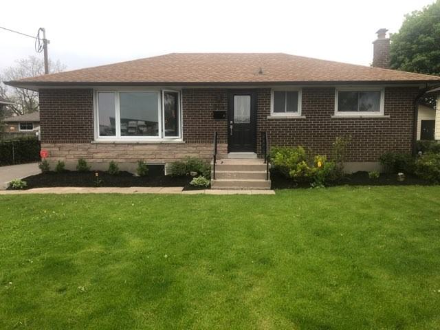 964 Ritson Road South