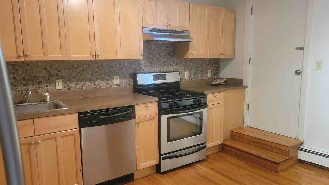 Gates St #1 - Photo 6 of 17