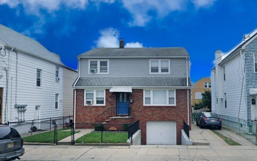 200 Devon St 1 Kearny NJ 07032 3 Bedroom Apartment for 2 750