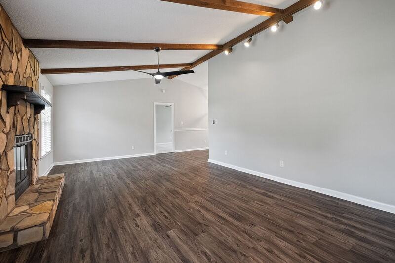 1028 Kinsey Dr Se - Photo 7 of 26