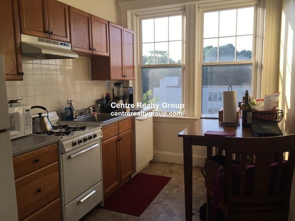 1694 Commonwealth Ave #33 - Photo 6 of 15