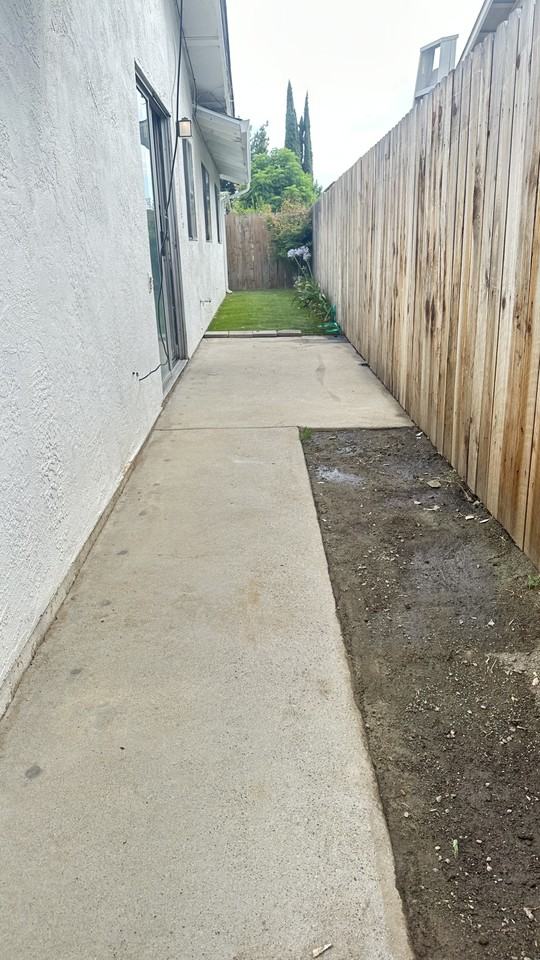 300 Fir Drive - Photo 2 of 16