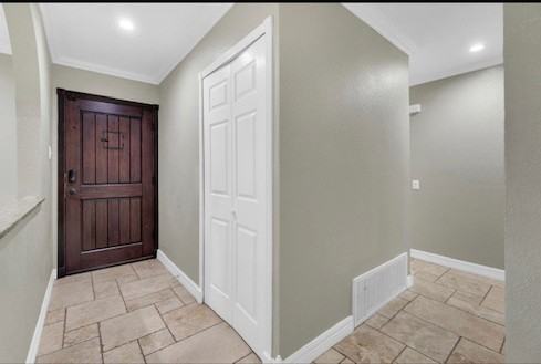 127 Meadow Path Dr #NA - Photo 2 of 11