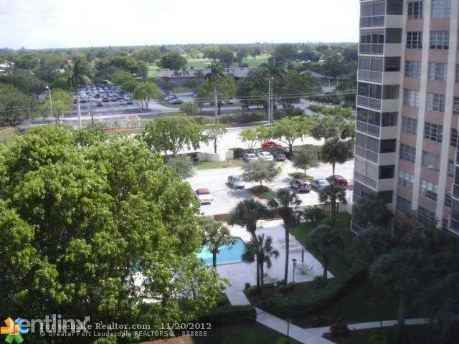 COUNTRY CLUB TOWER - Photo 3 of 42