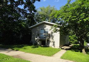 featured image of 724 16th St S #2