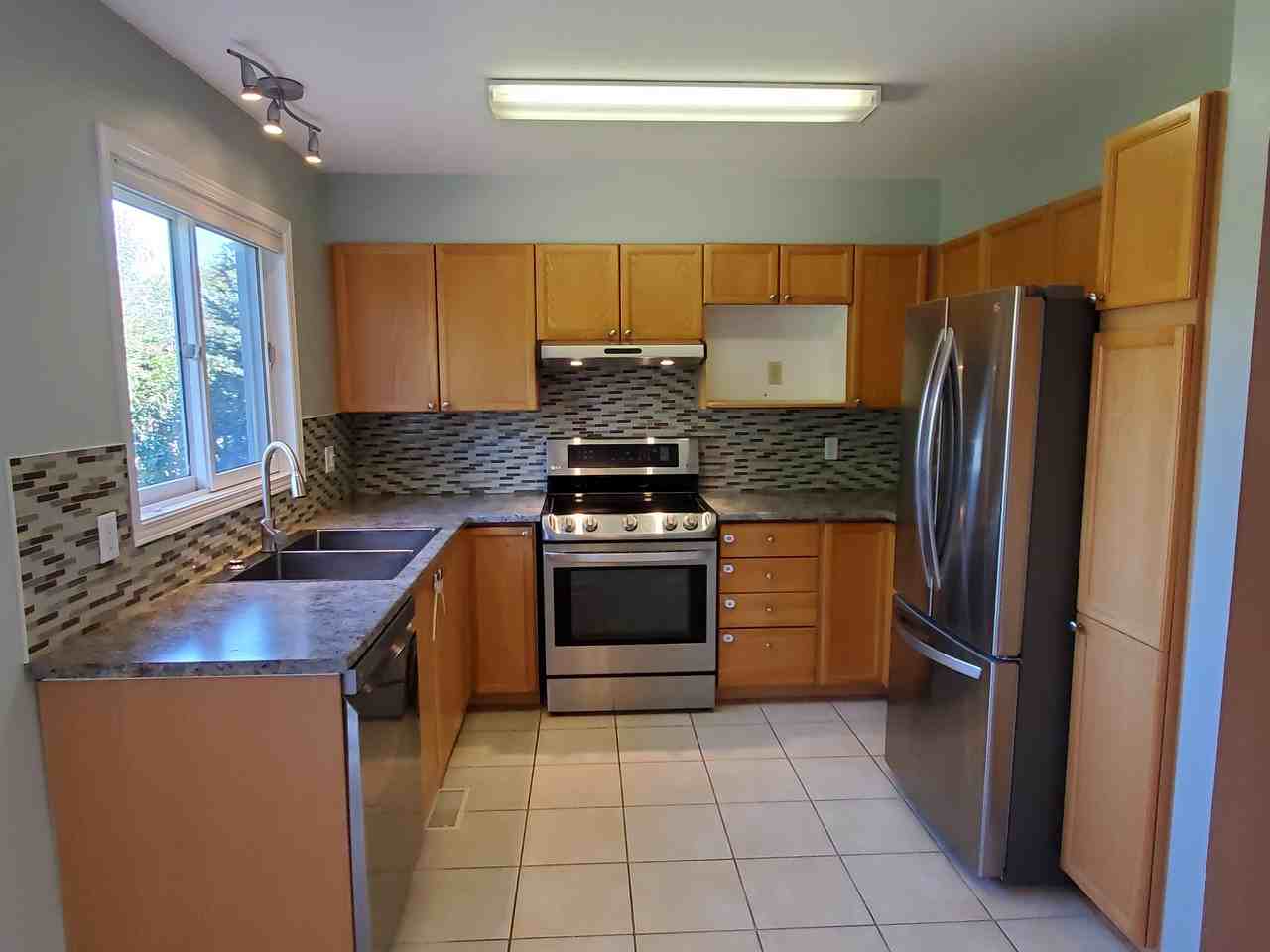 343 Knudson Drive - Photo 3 of 18