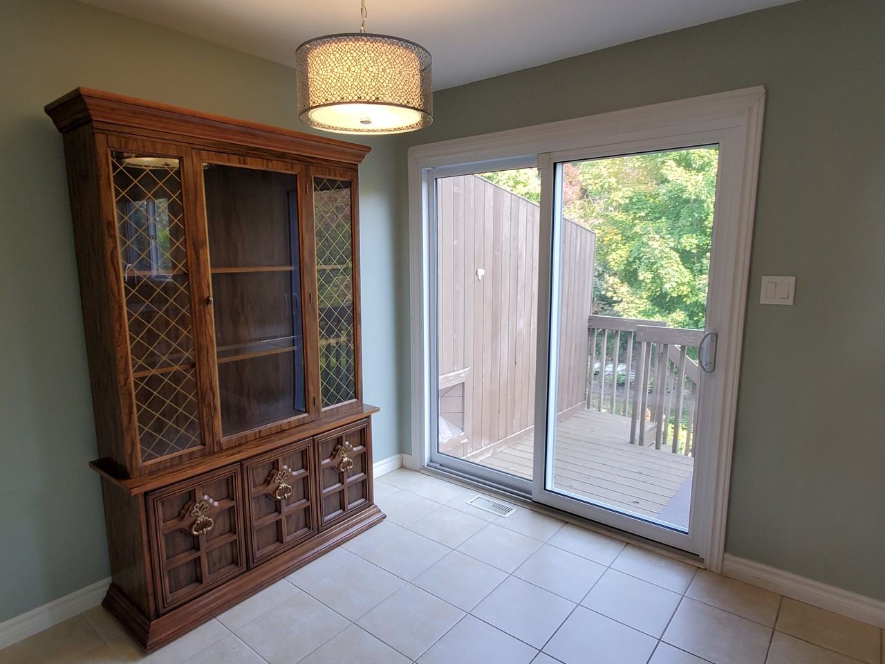 343 Knudson Drive - Photo 5 of 18