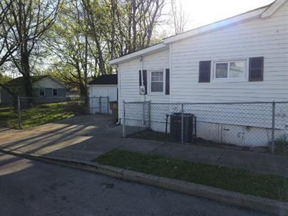 127 Fain St - Photo 3 of 14